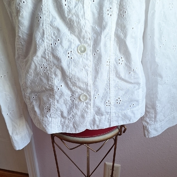 Koret White Eyelet Jean Jacket - Picture 5 of 13